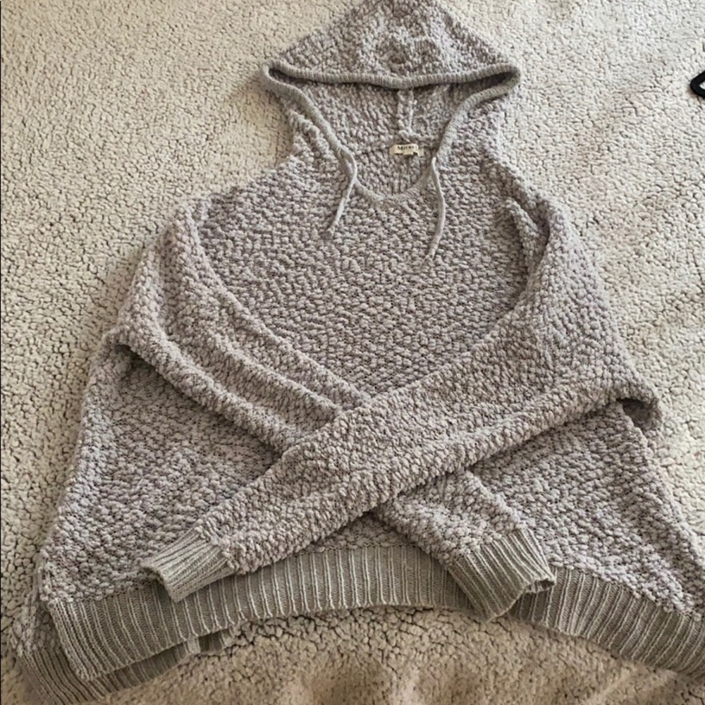 Miracle boutique cozy sweatshirt size M/L